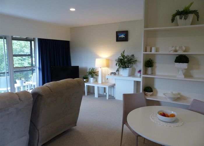 at 15A Caesars Place, Churton Park, Wellington