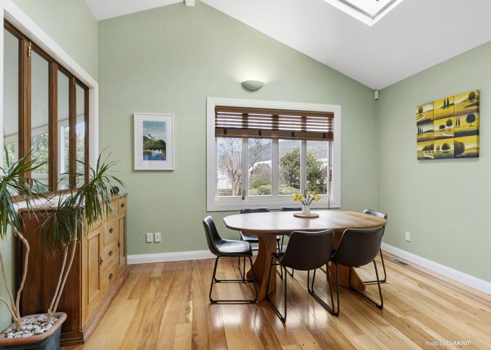  at 17 Raine Street, Karori, Wellington