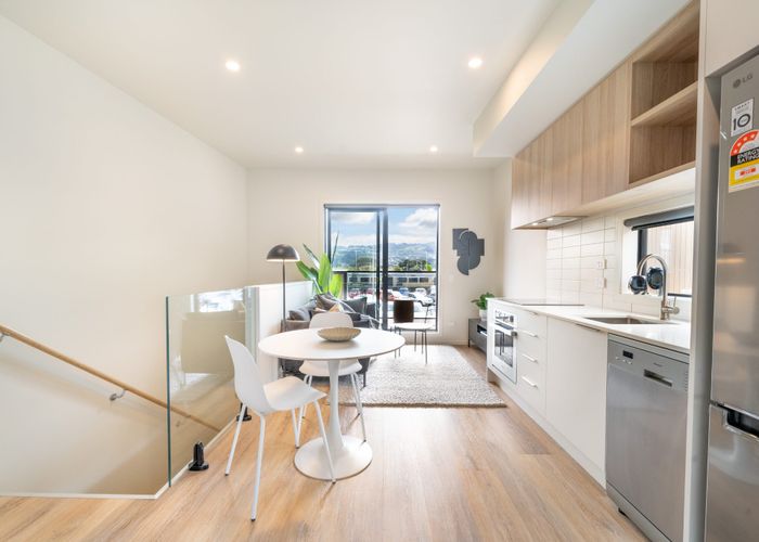  at 2/92b Cambridge Terrace, Waterloo, Lower Hutt, Wellington