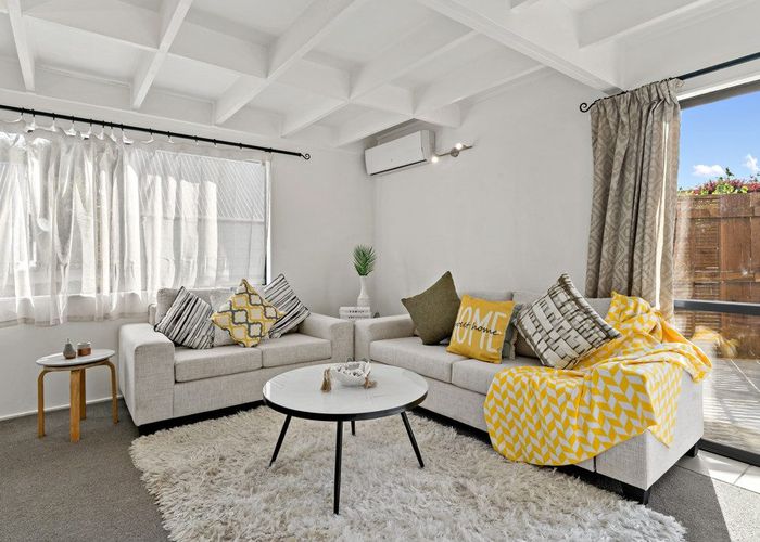  at 1/147 Spinella Drive, Bayview, North Shore City, Auckland