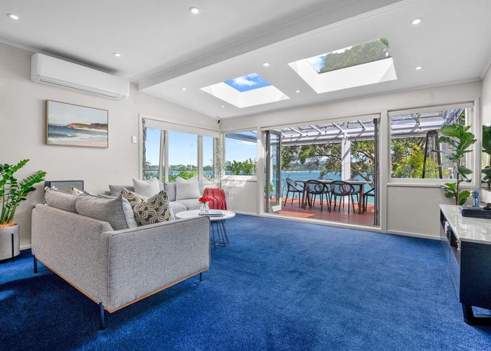  at 59 Pohutukawa Avenue, Shelly Park, Manukau City, Auckland