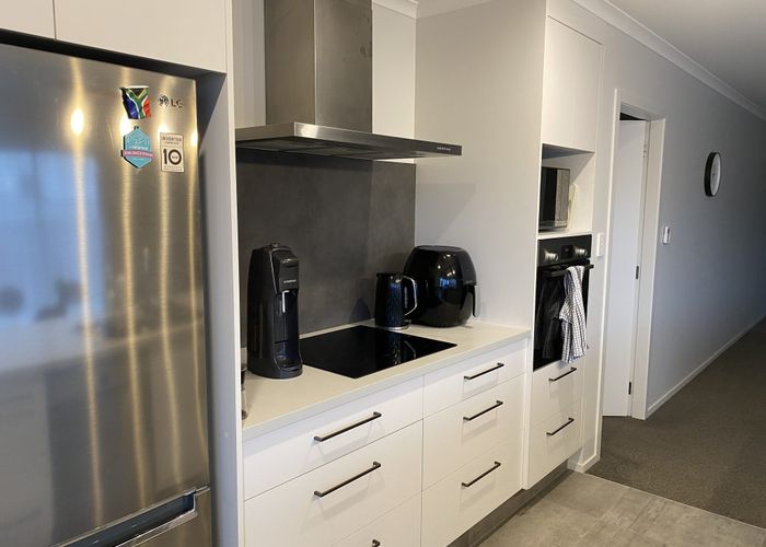 at 8 Kokopu Lane, Ohauiti, Tauranga, Bay Of Plenty