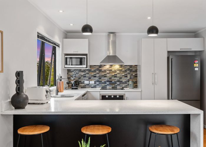  at 1/19 Cairnbrae Court, Northcross, North Shore City, Auckland