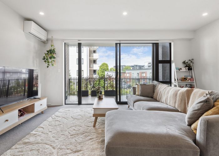  at 102/38C Fraser Avenue, Northcote, Auckland