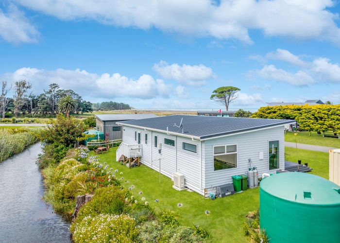  at 4 Pinedale Crescent, Riversdale Beach, Masterton, Wellington