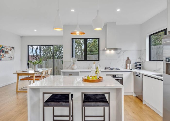 at 8C Willow Way, Sunnyhills, Auckland
