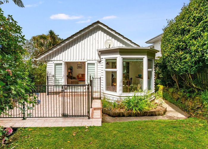  at 48 Homewood Crescent, Karori, Wellington, Wellington