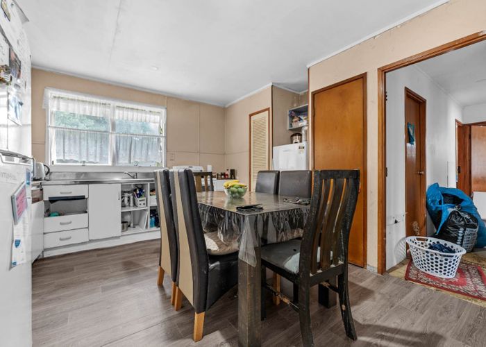  at 84 Ferndown Avenue, Papatoetoe, Auckland