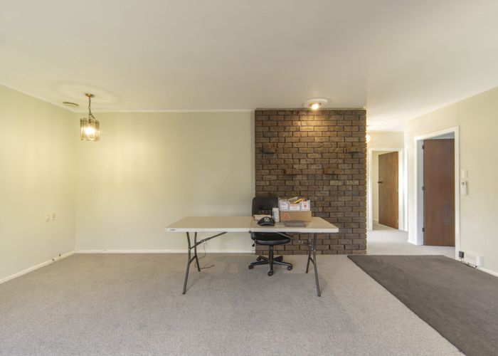  at 112 Masters Avenue, Silverdale, Hamilton