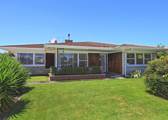  at 37 Bill Hercock Street, Pirimai, Napier