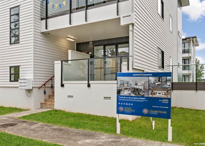  at 20 Carlos Drive, Flat Bush, Auckland