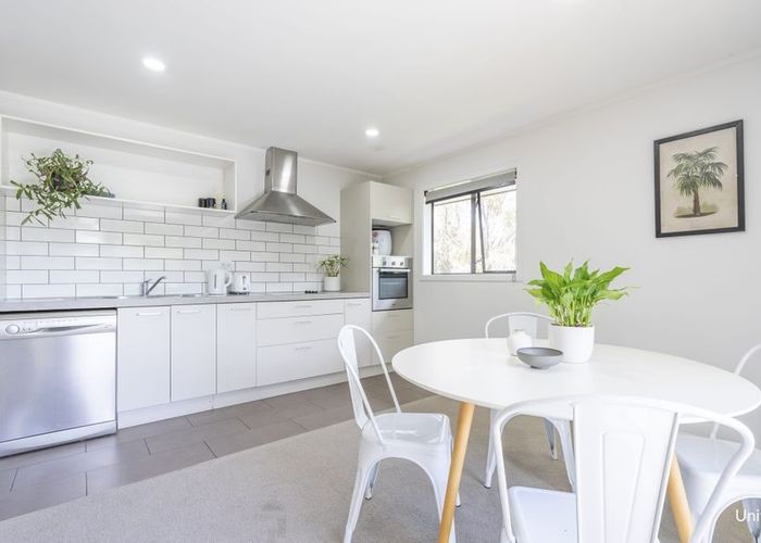  at 2/17 Monte Cassino Place, Birkdale, North Shore City, Auckland