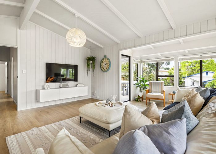  at 18 MacNay Way, Murrays Bay, North Shore City, Auckland