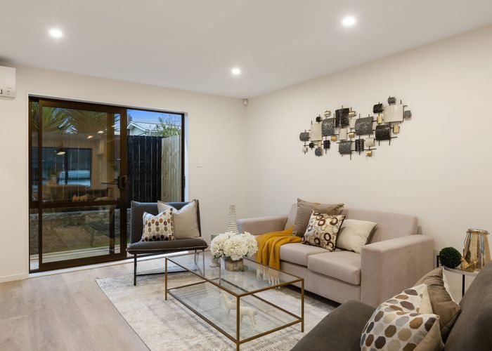  at 90D Sylvan Crescent, Te Atatu South, Auckland