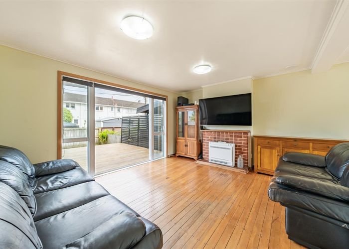  at 1/104 Whites Line East, Waiwhetu, Lower Hutt