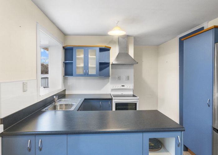  at 1/14 Farquhars Road, Redwood, Christchurch City, Canterbury