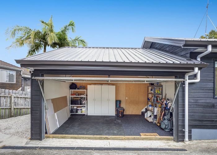  at 2/9 Eastwood Rise, Browns Bay, North Shore City, Auckland