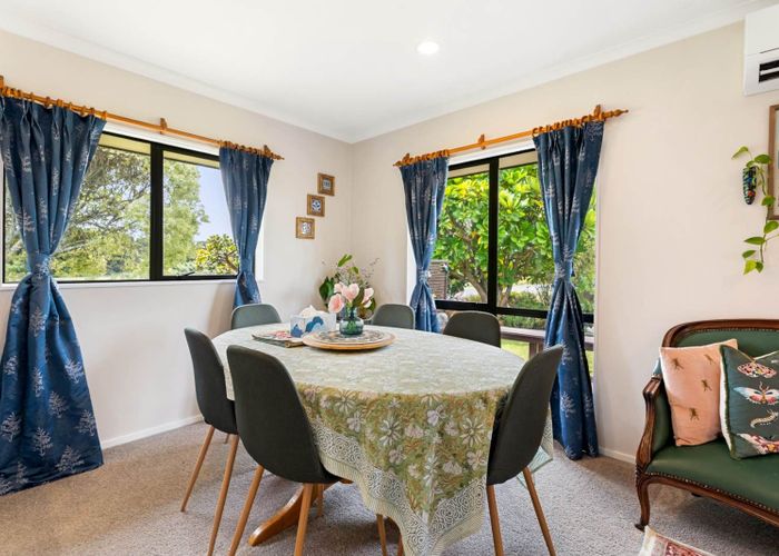  at 52 Wattle Farm Road, Wattle Downs, Manukau City, Auckland