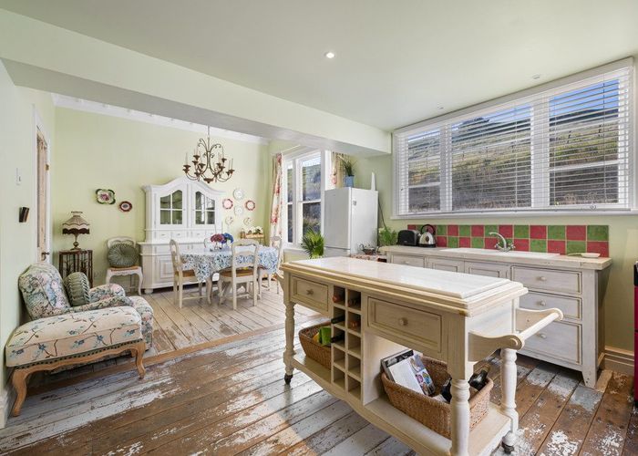  at 3 Robin Hood Bay Road, Peraki