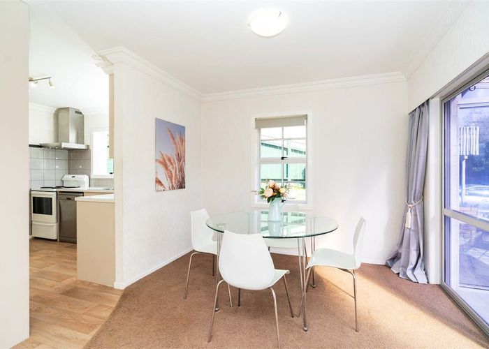  at 2 Lachlan Drive, Dinsdale, Hamilton, Waikato