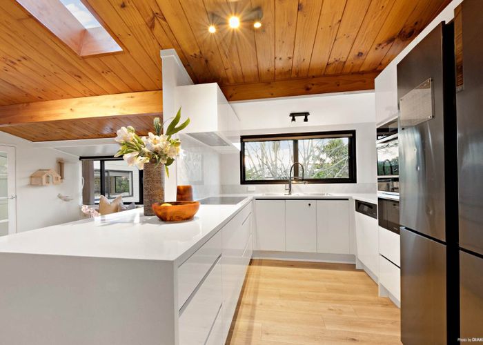  at 22 Marina View Drive, West Harbour, Waitakere City, Auckland