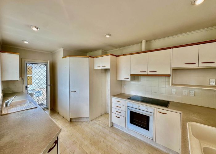  at 43 Bruce Road, Glenfield, Auckland