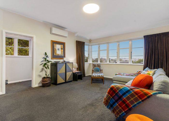  at 8 Wahanui Road, Greenlane, Auckland City, Auckland
