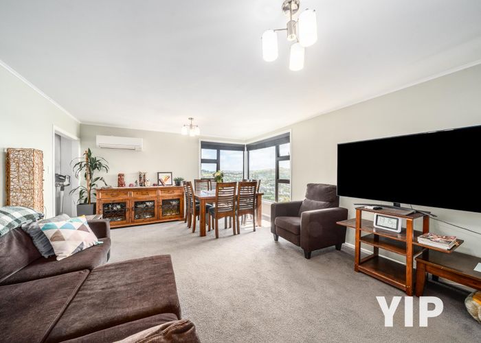  at 16 Carluke Street, Paparangi, Wellington, Wellington