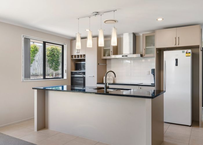  at 99 Rangeview Road, Sunnyvale, Waitakere City, Auckland