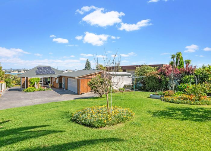  at 37 Tindalls Bay Road, Tindalls Beach, Whangaparaoa