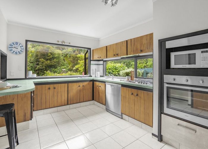  at 2/25 City View Grove, Harbour View, Lower Hutt