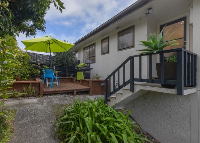  at 39C Kinloch Place, Papakowhai, Porirua, Wellington