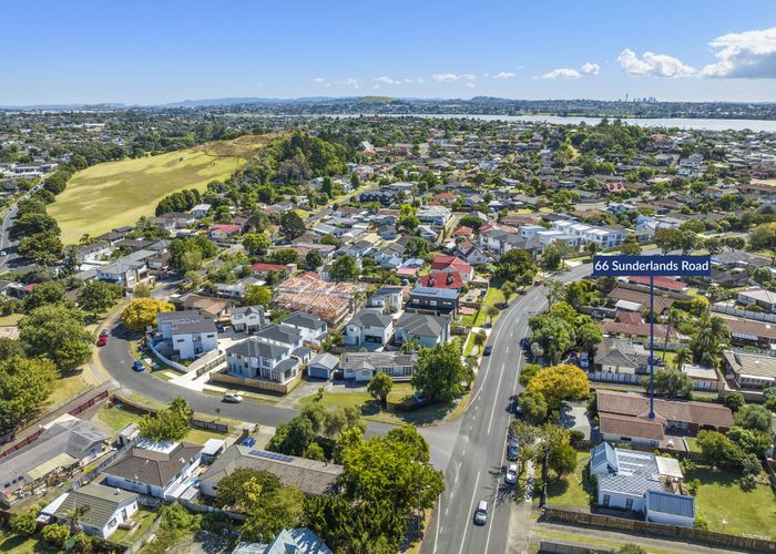  at 66 Sunderlands Road, Half Moon Bay, Auckland