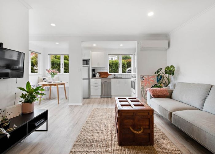  at 2/137 Crummer Road, Grey Lynn, Auckland City, Auckland