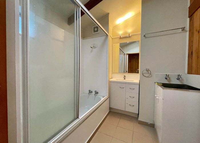  at 2A Aberdeen Road, Castor Bay, North Shore City, Auckland