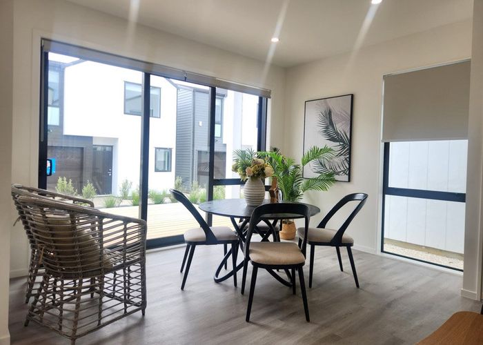  at 1,2,3,5 15 Matterhorn Crescent, Northpark, Manukau City, Auckland