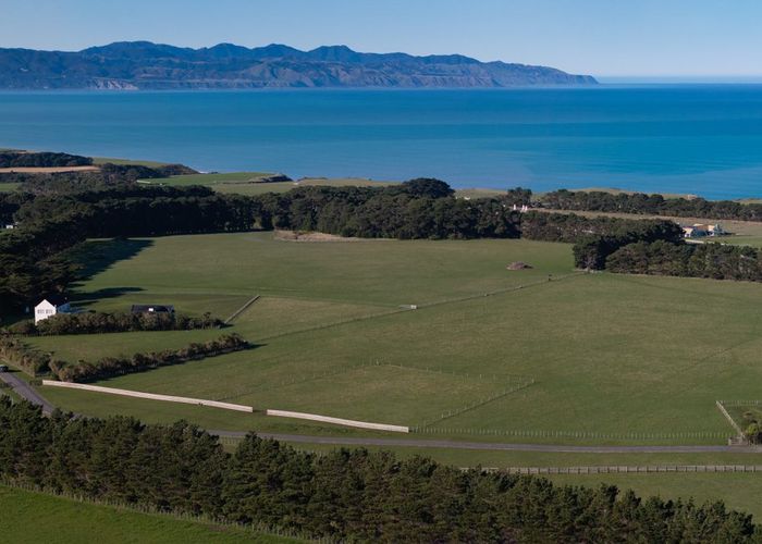  at Ocean Beach, South Wairarapa, Wellington