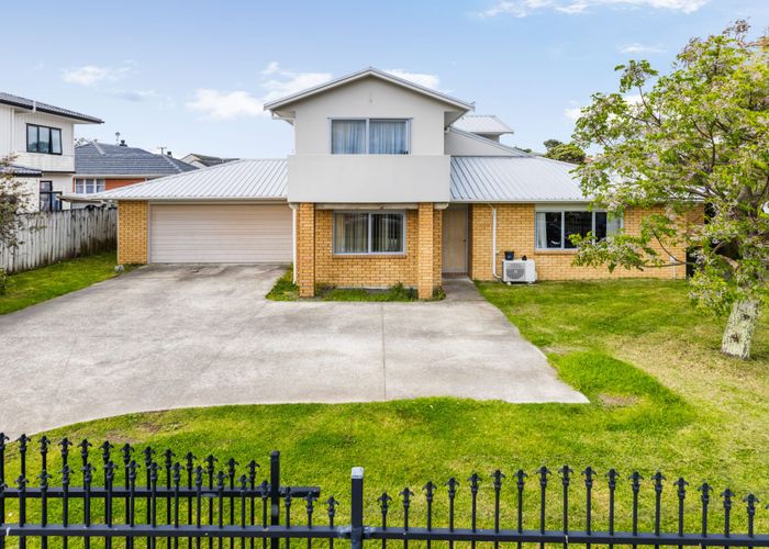  at 35 Peverill Crescent, Papatoetoe, Auckland