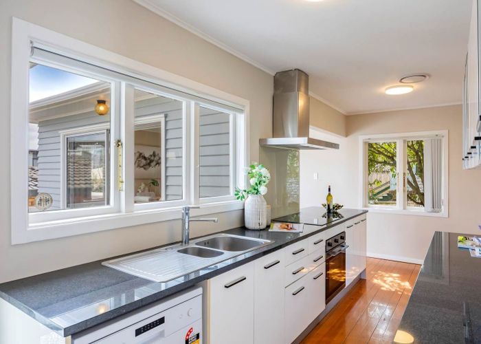  at Northcote, North Shore City, Auckland