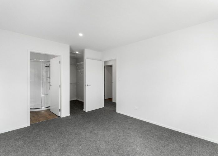  at 5 Selkirk Lane, Hamilton Lake, Hamilton, Waikato