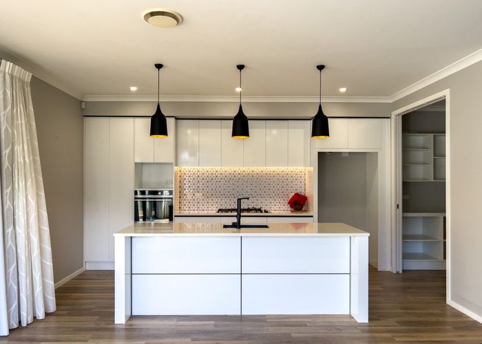  at 83 Cumberland Drive, Flagstaff, Hamilton