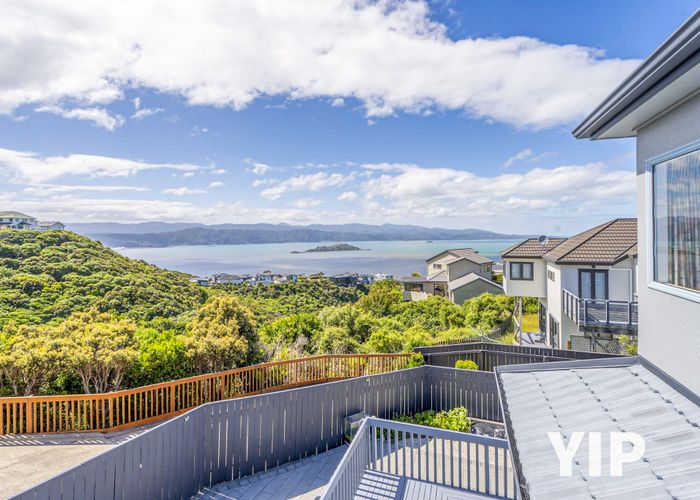  at 3 Forbes Lane, Newlands, Wellington
