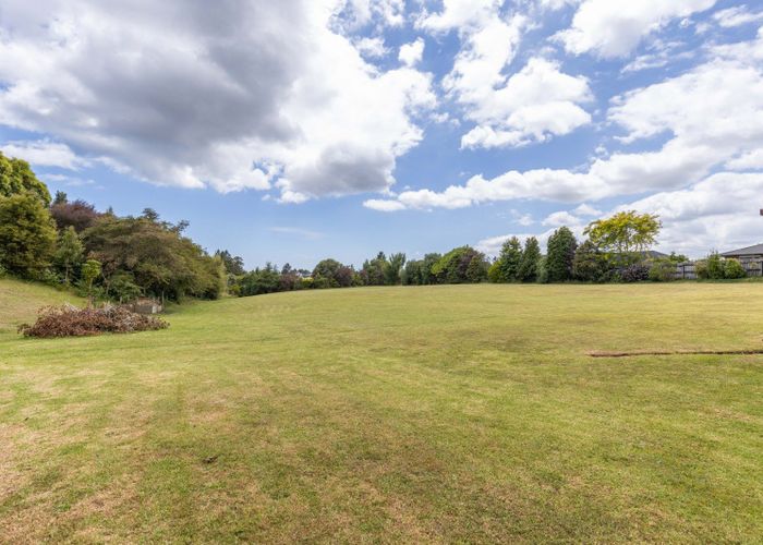  at 11A Montrose Place, Highlands Park, New Plymouth