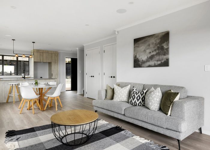  at 2/42 Rose Berry Crescent, Flagstaff, Hamilton, Waikato