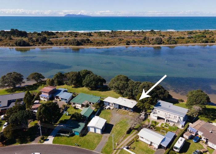  at 6 Roretana Drive, Athenree, Waihi Beach