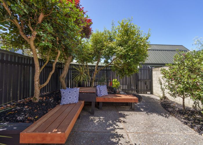  at 9/24 Shrewsbury Street, Merivale, Christchurch City, Canterbury