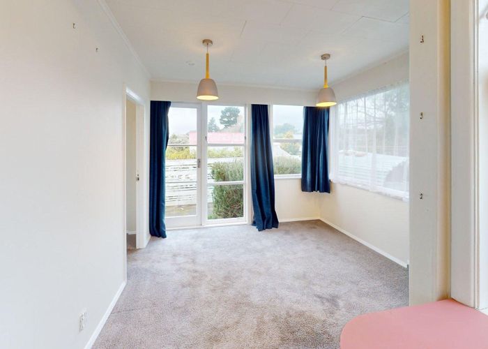  at 33 Dale Road, Raumati South, Kapiti Coast, Wellington