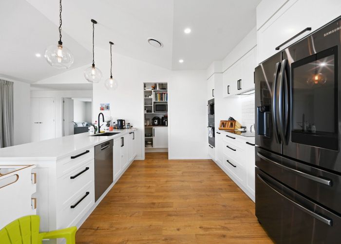  at 402 Lake Road, Horsham Downs, Hamilton, Waikato