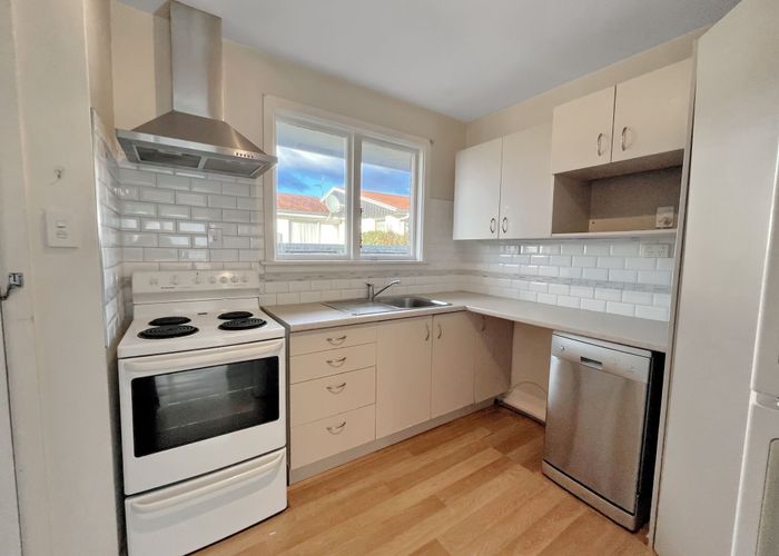  at 2/79 Hills Rd, Edgeware, Christchurch City, Canterbury