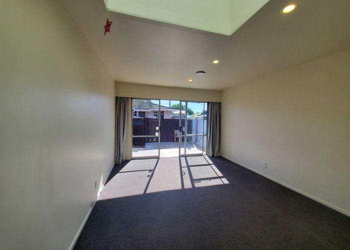  at 2/557 Gloucester Street, Linwood, Christchurch City, Canterbury